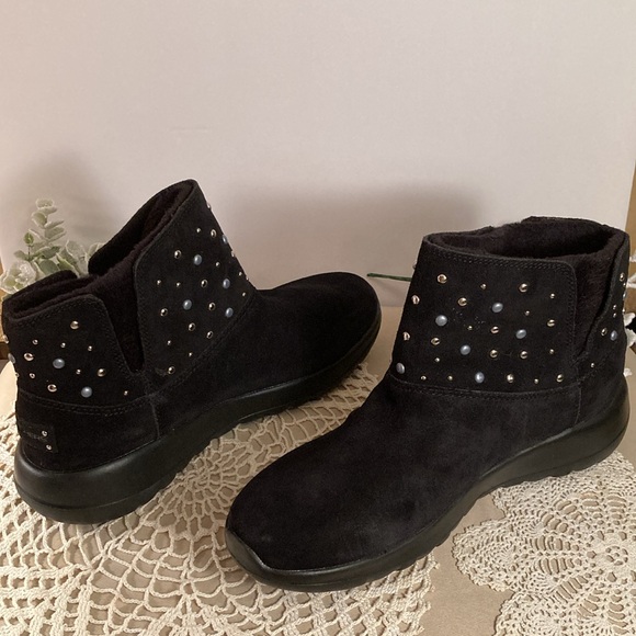 Skechers Studded Black Suede Leather Booties Women’s Size 8.5 NWOT - Picture 15 of 16